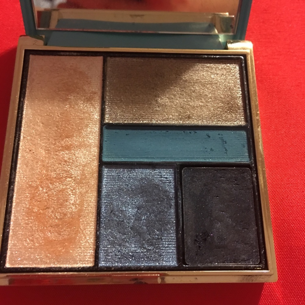 Makeup (eyeshadows by Victoria Secret)